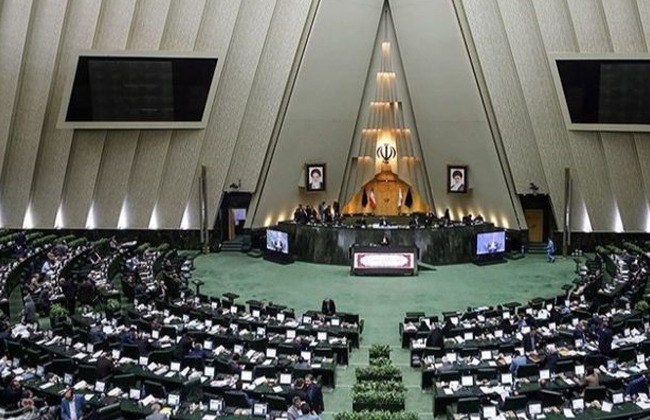 البرلمان الإيراني يؤكد دعمه الحازم للحرس الثوري