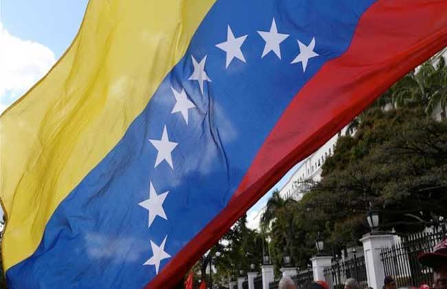 تراجع احتياطي النقد الأجنبي لفنزويلا إلى أقل من مليار دولار