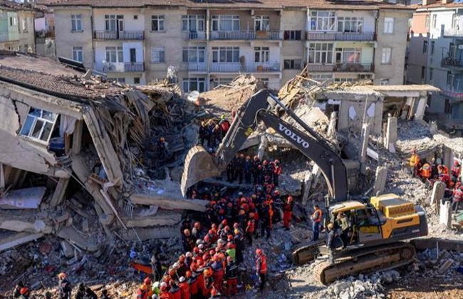 ارتفاع حصيلة ضحايا زلزال ألازيج التركية إلى  قتيلا