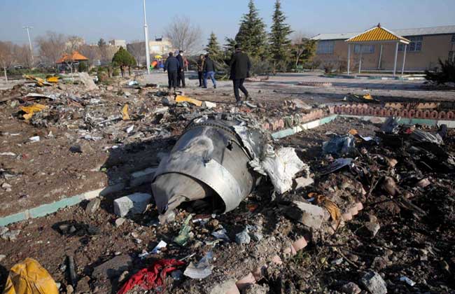 هيئة الطيران المدني الإيرانية الطائرة الأوكرانية أصيبت بصاروخين أطلقا باتجاهها من الشمال