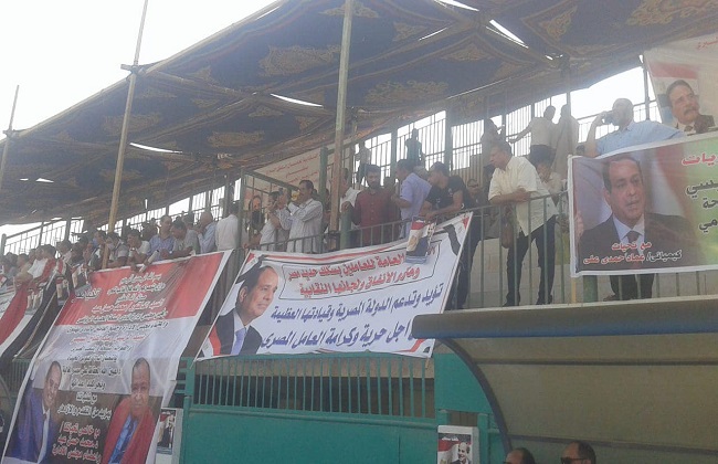 نقابات اتحاد عمال مصر تشارك في مسيرات الاحتفال بالذكرى  لنصر أكتوبر وتهنئ الرئيس ووزير الدفاع | صور