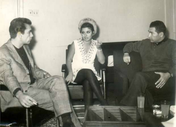الكاتب الراحل أنيس منصور مع سعاد حسنى وصالح سليم