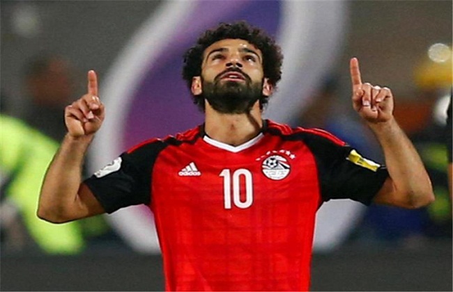 «البدري يدرس منح محمد صلاح شارة قيادة المنتخب