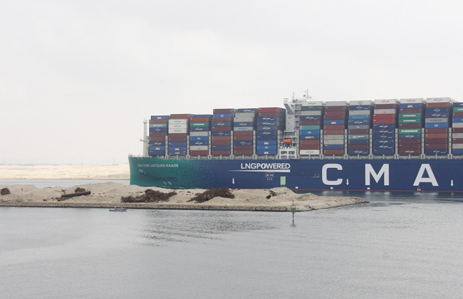 أكبر سفينة حاويات في العالم تعمل بالغاز الطبيعي