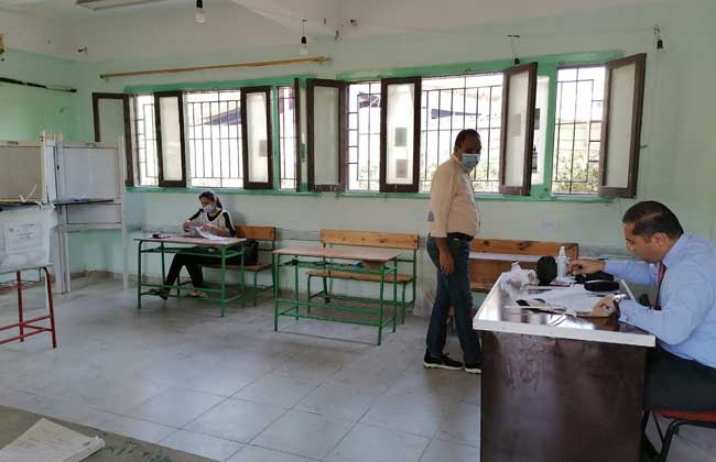 وصول القضاة المشرفين على انتخابات النواب بالبحر الأحمر إلى اللجان الانتخابية| صور