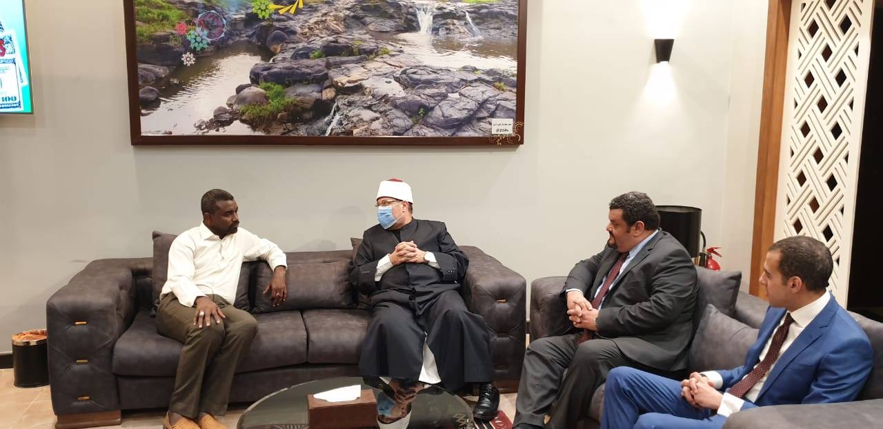 لقاء وزير الأوقاف السوداني، والدكتور مختار جمعة