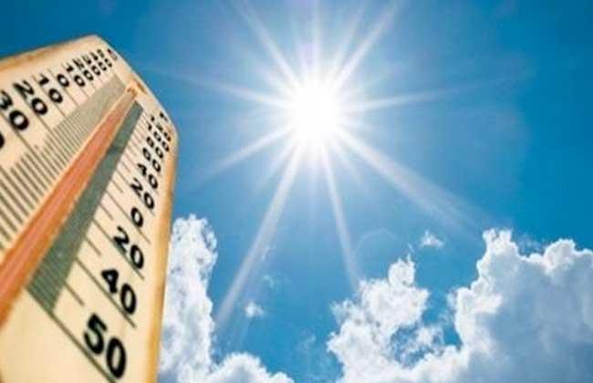 الأرصاد درجات الحرارة أعلى من معدلاتها الطبيعية وطقس شديد الحرارة على جنوب الصعيد | فيديو