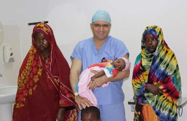 كورونا تقضي على أشهر جراح مصري في كينيا 