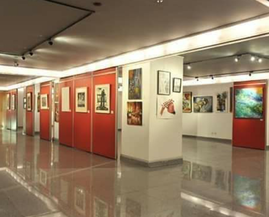 اليوم افتتاح ملتقى الفنون التشكيلية الثالث باليتة خريف  بقاعة الأهرام للفنون 