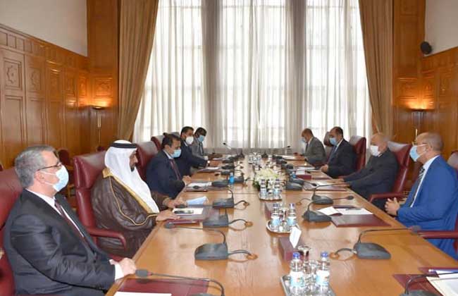 أبو الغيط يعقد اجتماعا تشاوريا مع رئيس البرلمان العربي | صور 