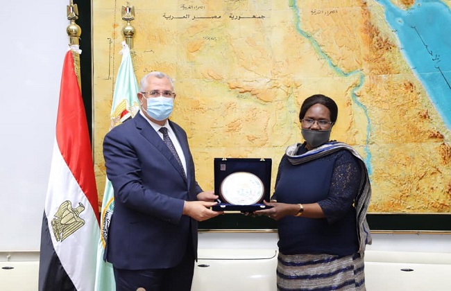 القصير يبحث مع وزيرة الزراعة بجنوب السودان التعاون في مشروعات مشتركة بين البلدين | صور 