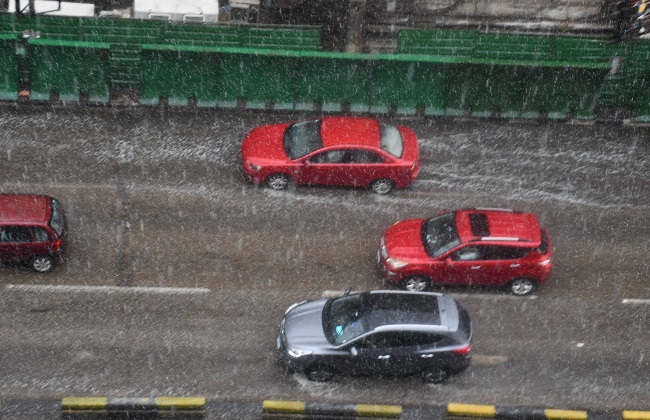 الأرصاد أمطار وثلوج ودوي للرعد فوق سماء القاهرة الكبرى الآن 