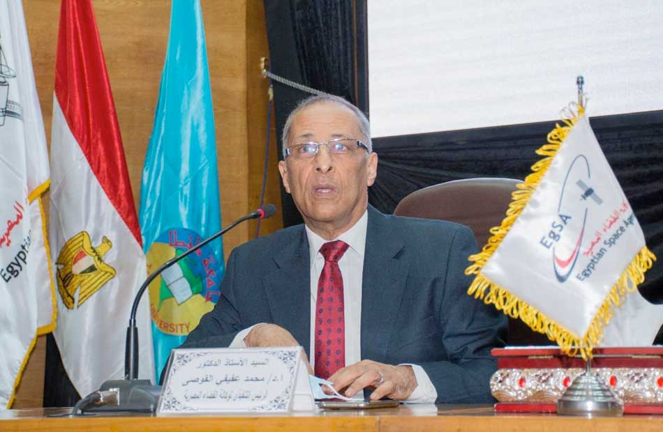 رئيس وكالة الفضاء مصر تطلق قمر نيكست الجديد ديسمبر المقبل