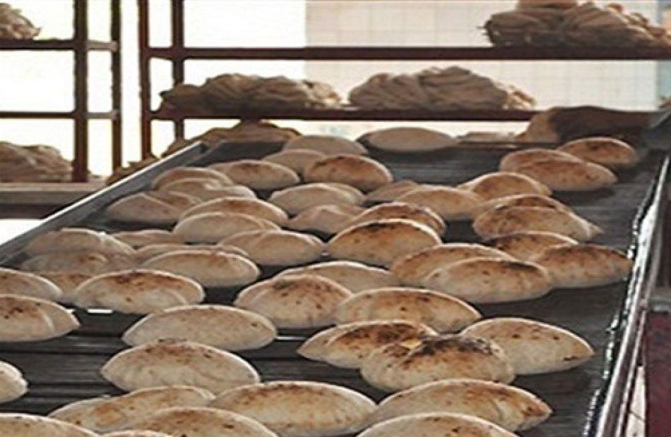 نجاح تجربة تشغيل أول مخبز متنقل بالخارجة وتوزيع المنتج على محدودى الدخل
