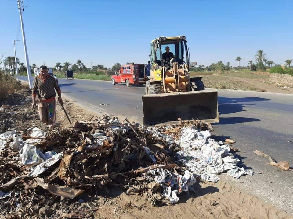 رفع القمامة بمراكز وقرى الفيوم