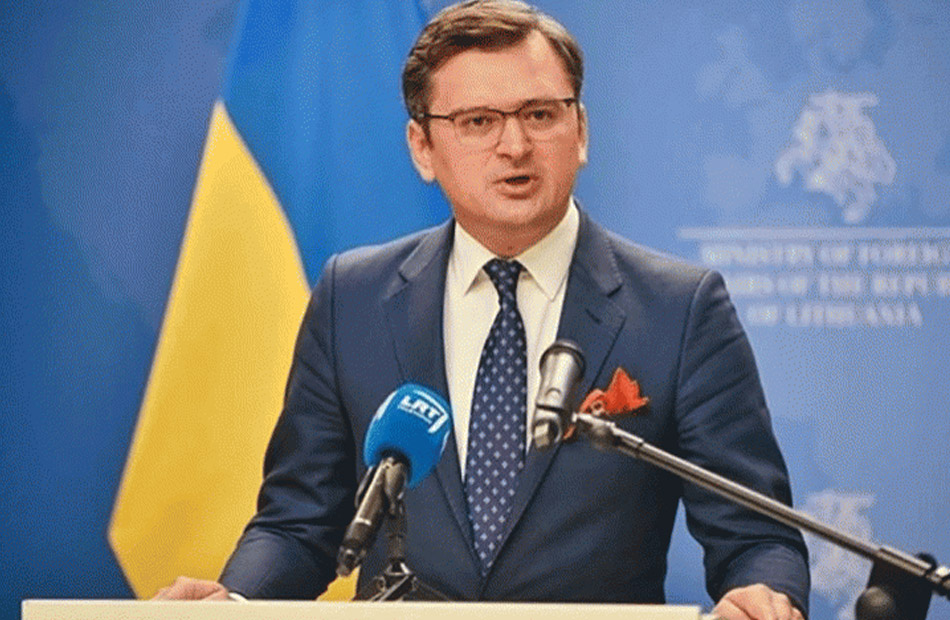 وزير الخارجية الأوكراني يبحث مع بلينكن زيادة إمدادات الأسلحة