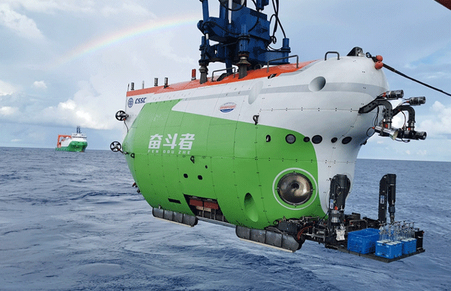 نجاح الغواصة الصينية فندوتشه في تجاوز حاجز الـ10 آلاف متر في عمق المحيط -  بوابة الأهرام