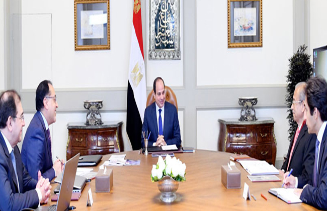 اجتماع الرئيس السيسي مع رئيس الوزراء ووزير البترول