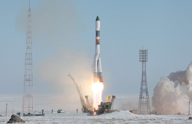 روسيا تنجح في إطلاق  قمرا اصطناعيا دفعة واحدة
