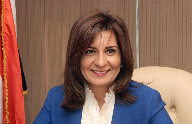 وزيرة الهجرة تشكر رجال الأعمال المشاركين في مبادرة خلينا سند لبعض لدعم المصريين العالقين بالخارج