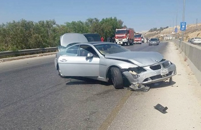إصابة عامل وزوجته في حادث سيارة على الطريق الصحراوي الشرقي بسوهاج