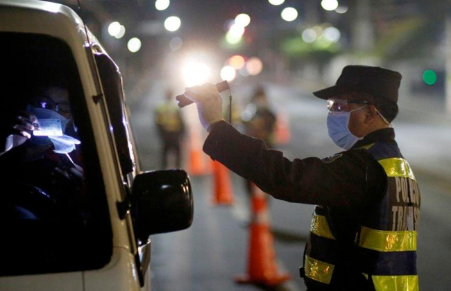 رئيس السلفادور يهدد بسحب رخصة القيادة ممن يخرقون قواعد مكافحة كورونا