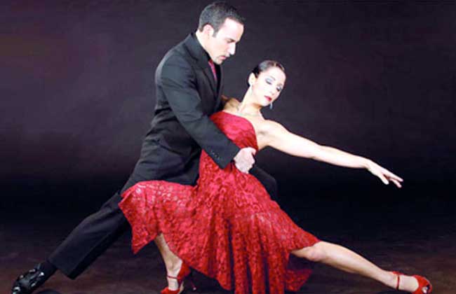 رقصة التانجو الأرجنتينية تفقد أهم استعراضاتها فى زمن الكورونا - بوابة  الأهرام