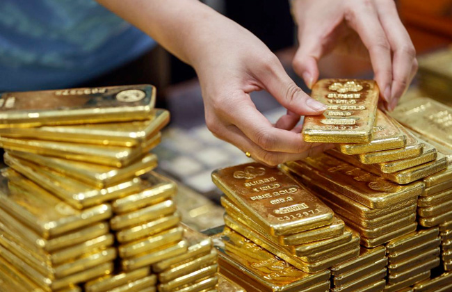 الذهب يرتفع عن أدنى مستوى في شهرين ونصف مع تراجع عوائد الخزانة الأمريكية