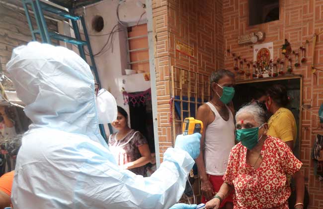الهند تسجل  ألفا و إصابة جديدة بفيروس كورونا و وفاة