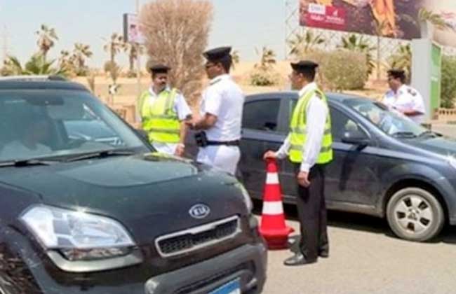 تحرير  مخالفة مرورية فى حملة على الطرق الرئيسية والسريعة بسوهاج 