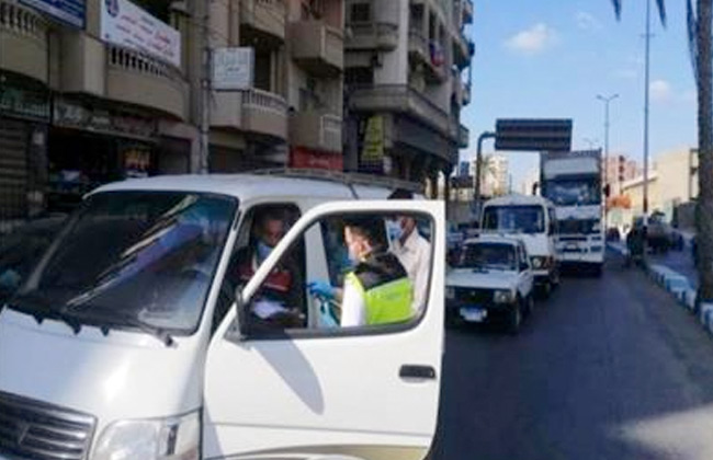 ضبط  سائقا بالنقل الجماعي بسبب الكمامات الواقية