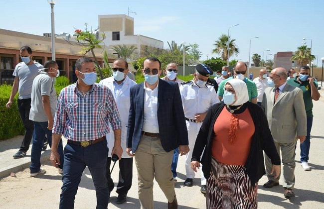 نائب محافظ الإسماعيلية يتفقد مستشفى جامعة القناة لتجهيزها لاستقبال مصابي كورونا | صور