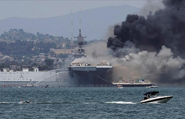 إصابة عدد من البحارة جراء انفجار على متن سفينة عسكرية في كاليفورنيا