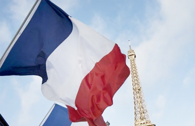 رئيس الوزراء الفرنسي يجري اختبار «كورونا عقب مخالطته مصابا بالمرض