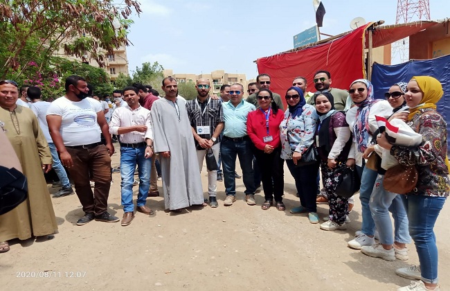 إقبال الناخبين على لجان حدائق الأهرام للمشاركة في انتخابات مجلس الشيوخ | صور وفيديو