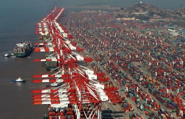 الصين تتعهد ;ببذل كل الجهود; لضمان نقل سلس للبضائع الأجنبية