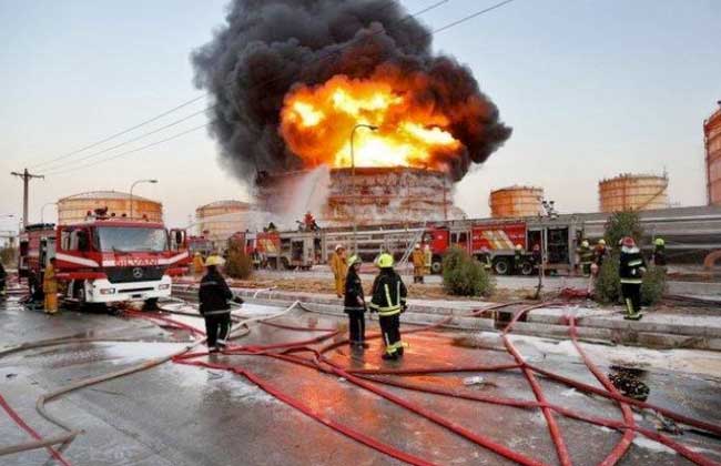 مقتل شخص وإصابة  آخرين في انفجار بمصنع إيراني