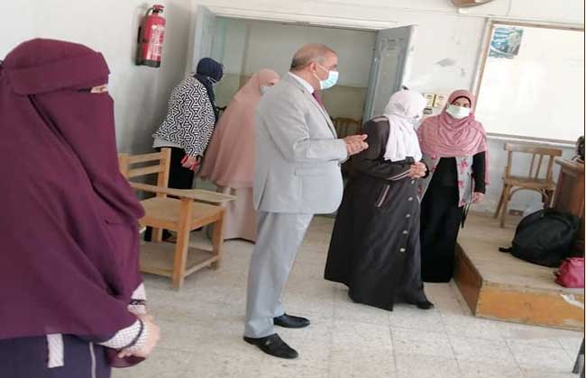 رئيس جامعة الأزهر يتفقد لجان امتحانات الدراسات العليا بكلية الدراسات الإسلامية والعربية للبنات| صور