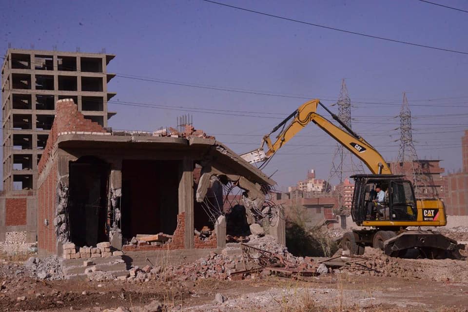 محافظ أسيوط يقود حملة لإزالة 3 منازل و18 حالة تعد على أراض زراعية صور بوابة الأهرام