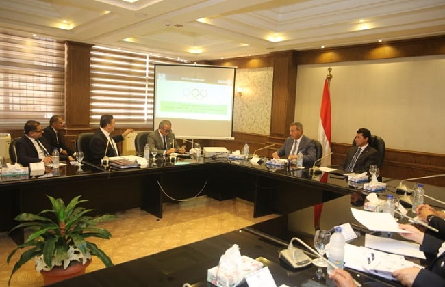 وزير الشباب يترأس اجتماع مجلس إدارة صندوق الرياضة المصري| صور