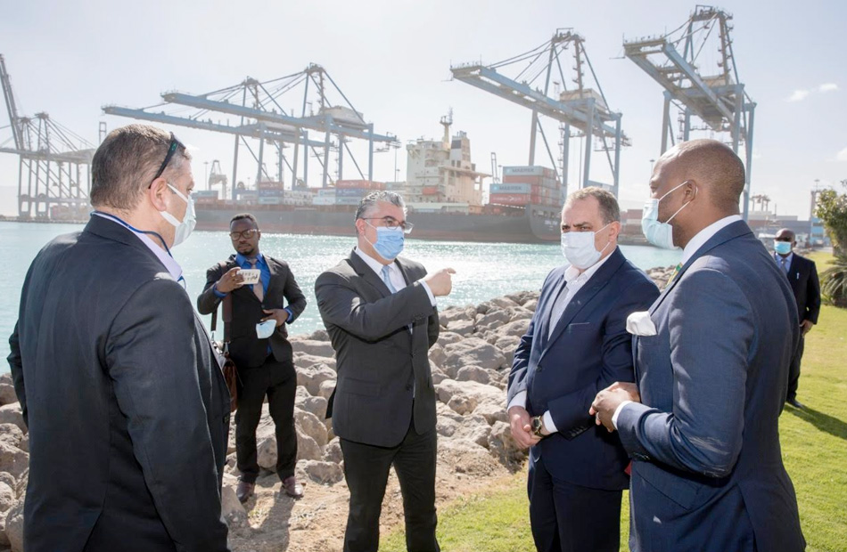 وفد التجارة الحرة الإفريقية يزور المنطقة الاقتصادية لقناة السويس | صور