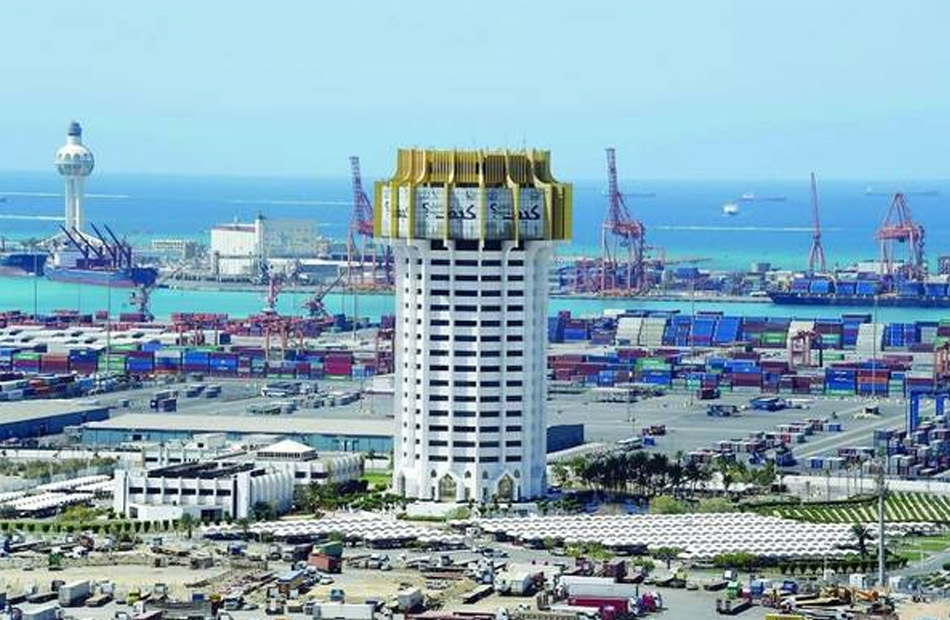 افتتاح ميناء جدة الإسلامي في عهد الملك
