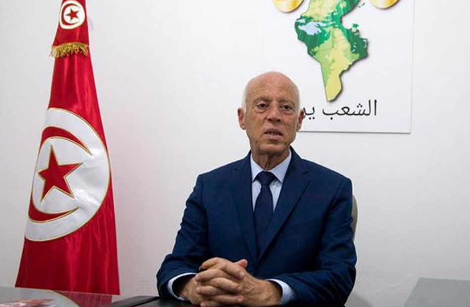 الرئيس التونسي حل أزمة التعديل الوزاري باحترام النص الدستوري
