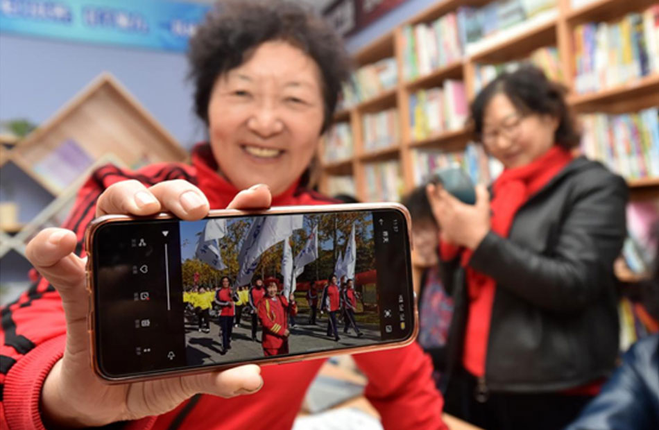  في الصين صناعة ثقافة المسنين تتمتع بإمكانيات تنموية هائلة