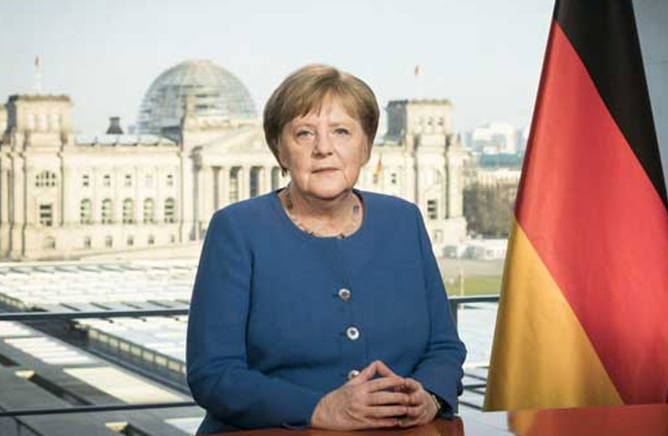المستشارة الألمانية تستقبل الرئيس الفرنسي في برلين الجمعة المقبل