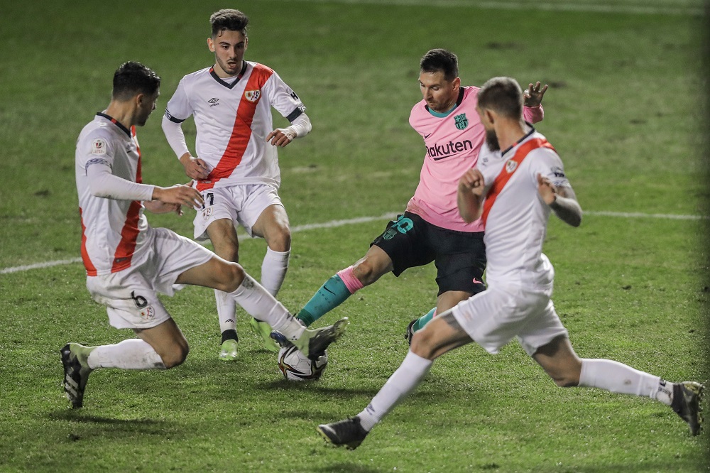 ميسي يعود ليقود برشلونة إلى دور الثمانية في كأس ملك إسبانيا