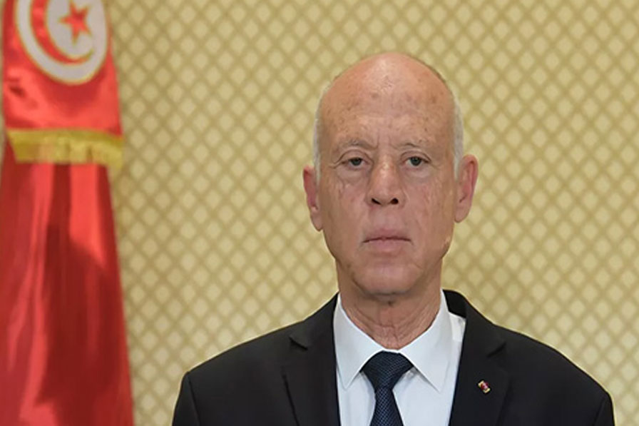 الرئيس التونسي يؤكد شجاعة واستبسال شهداء أبناء المؤسسة العسكرية