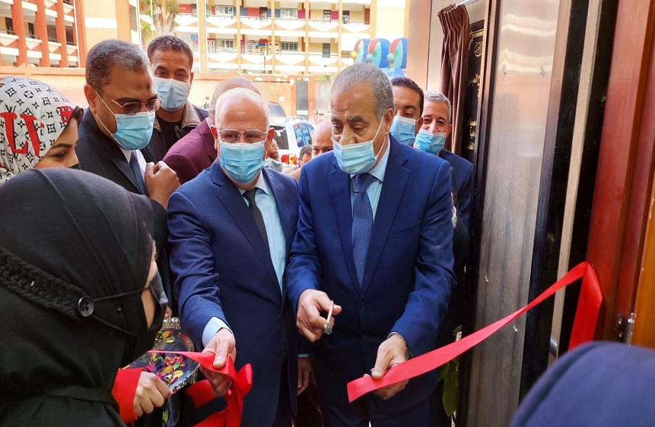 وزير التموين ومحافظ بورسعيد يفتتحان أول مركز تموين تكنولوجي مطور للخدمات اللوجستية | صور