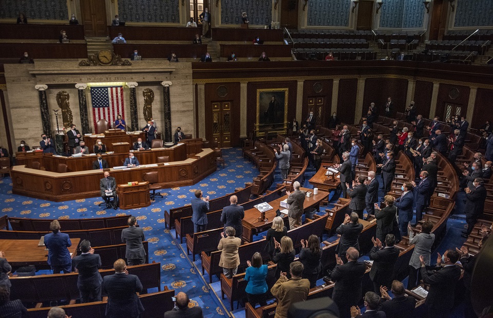 مجلس الشيوخ الأمريكي يوافق على تشريع لمحاربة جرائم الكراهية
