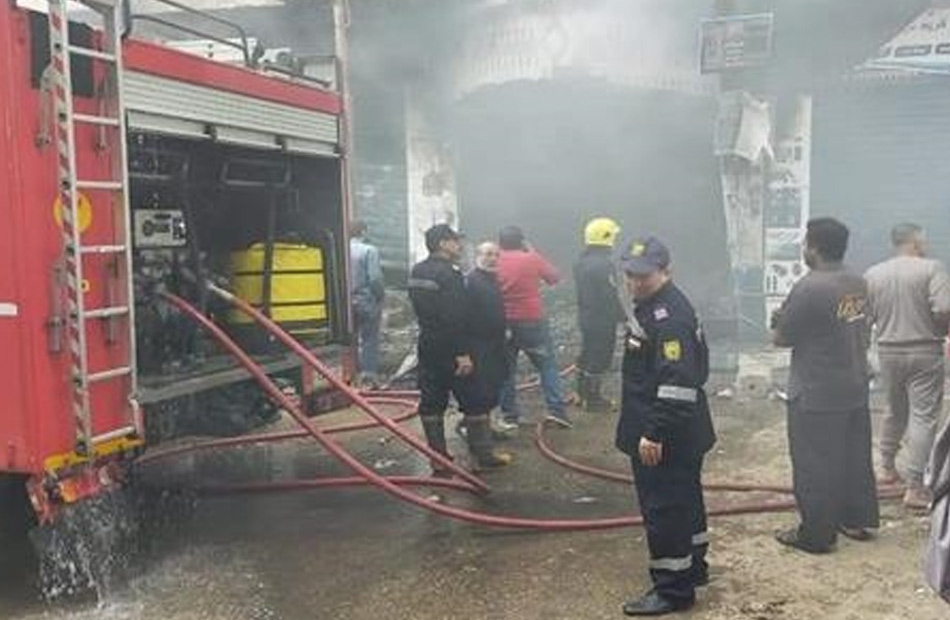 السيطرة على حريق التهم محل أدوات كهربائية في منطقة فيكتوريا بالإسكندرية